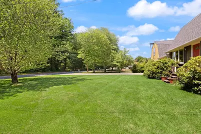 258 Warren St W, Raynham, MA 02767 - Photo 5