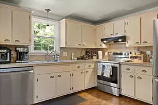 258 Warren St W, Raynham, MA 02767 - Photo 11