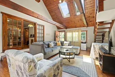 258 Warren St W, Raynham, MA 02767 - Photo 9