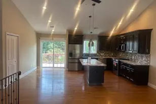 34 Carpenter Ave, Worcester, MA 01605 - Photo 1