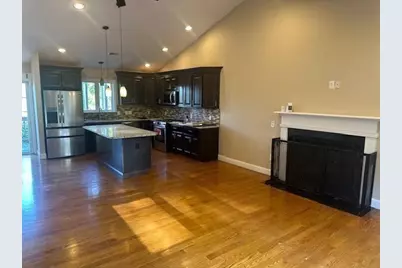 34 Carpenter Ave, Worcester, MA 01605 - Photo 11