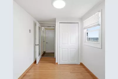 137 Reservoir Ave, Providence, RI 02907 - Photo 13