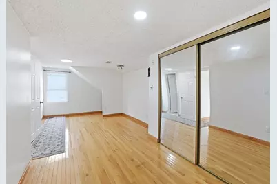 137 Reservoir Ave, Providence, RI 02907 - Photo 7