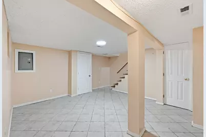 137 Reservoir Ave, Providence, RI 02907 - Photo 17