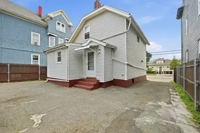137 Reservoir Ave, Providence, RI 02907 - Photo 25