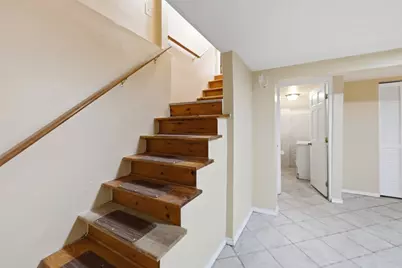137 Reservoir Ave, Providence, RI 02907 - Photo 15
