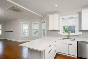 24 Mt Ida Rd, Boston, MA 02122 - Photo 5