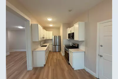394 Riverway #3, Boston, MA 02115 - Photo 9