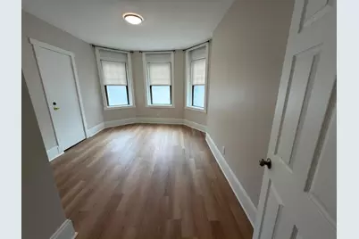 394 Riverway #3, Boston, MA 02115 - Photo 11