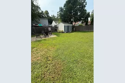 66 Powell Ave, Springfield, MA 01119 - Photo 5