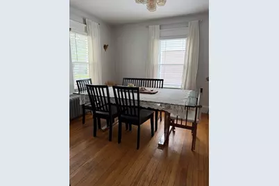 14 Castle St, Springfield, MA 01118 - Photo 9