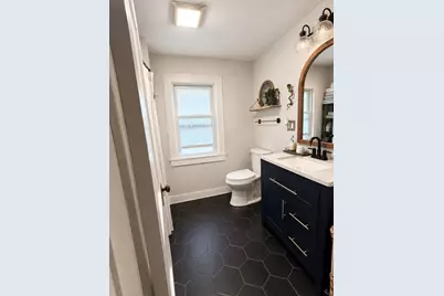 14 Castle St, Springfield, MA 01118 - Photo 17