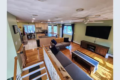 4 Amherst St, Billerica, MA 01862 - Photo 3