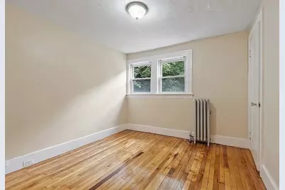 29-31 Rockrimmon Rd #2R, Worcester, MA 01602 - Photo 5
