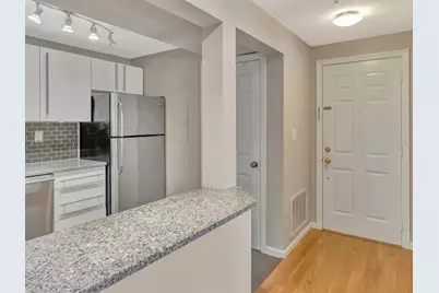 14 Webb Pl #2C, Mansfield, MA 02048 - Photo 3