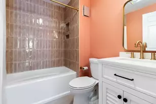 29 Angela Ln, Watertown, MA 02472 - Photo 7