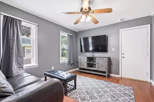 26 Calumet St, Peabody, MA 01960 - Photo 15
