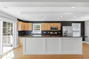 26 Calumet St, Peabody, MA 01960 - Photo 33