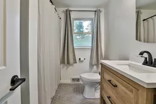 17 Robinson St, Fitchburg, MA 01420 - Photo 19