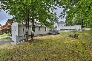 17 Robinson St, Fitchburg, MA 01420 - Photo 3