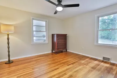 17 Robinson St, Fitchburg, MA 01420 - Photo 21