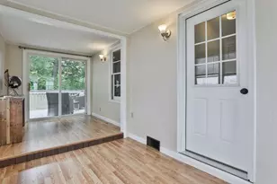 17 Robinson St, Fitchburg, MA 01420 - Photo 7