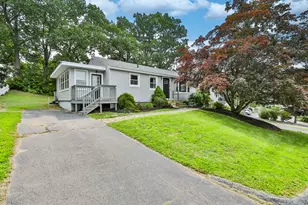 17 Robinson St, Fitchburg, MA 01420 - Photo 1