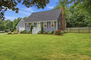 880 Wood St, Swansea, MA 02777 - Photo 3