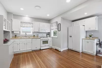 5 Linden Road, Peabody, MA 01960 - Photo 11