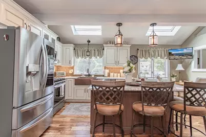 8 Cherrywood Lane #8, Franklin, MA 02038 - Photo 3