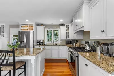 621 W Falmouth Hwy, Falmouth, MA 02540 - Photo 7
