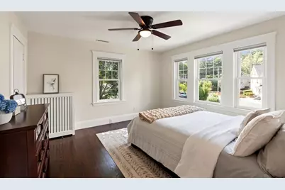11 Beach St, Woburn, MA 01801 - Photo 27