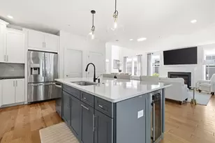 53 Phoebe St, Methuen, MA 01844 - Photo 11