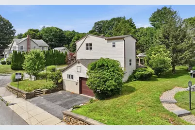 77 Holden St, Worcester, MA 01605 - Photo 39