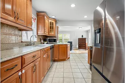 41 Dellwood Rd, Worcester, MA 01602 - Photo 9