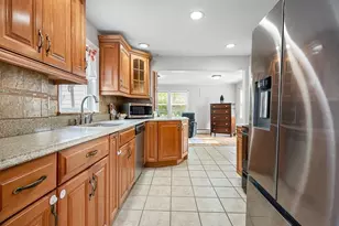 41 Dellwood Rd, Worcester, MA 01602 - Photo 9