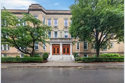 138 Sewall Ave #C, Brookline, MA 02446 - Photo 1