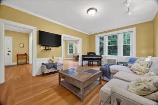 138 Sewall Ave, Brookline, MA 02446 - Photo 15