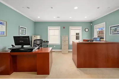 13 Bartlet St, Andover, MA 01810 - Photo 9