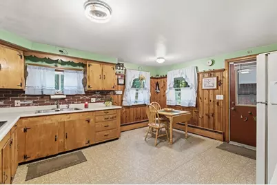 94 Causeway St, Fitchburg, MA 01420 - Photo 5