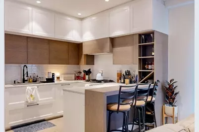 69 Walnut St #6, Brookline, MA 02445 - Photo 5