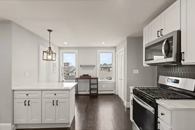16 Cloutman St #3, Salem, MA 01970 - Photo 5