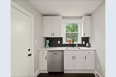 16 Cloutman St #3, Salem, MA 01970 - Photo 15