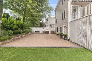 10 Charles View Ln, Medway, MA 02053 - Photo 35