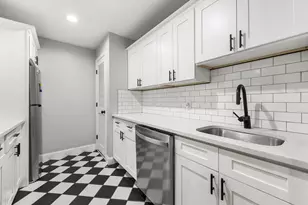 10 Weston Ave, Quincy, MA 02170 - Photo 9