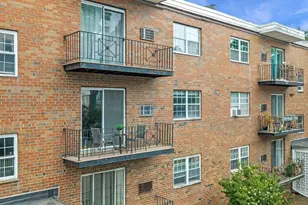 4 Robinwood Ave, Boston, MA 02130 - Photo 3