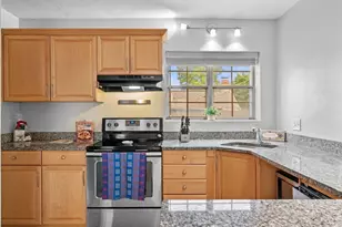 4 Robinwood Ave, Boston, MA 02130 - Photo 7