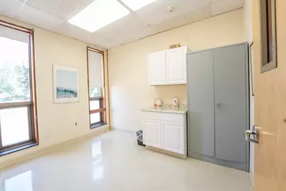 21 Bessom St, Lynn, MA 01902 - Photo 9