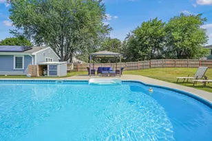 10 Topaz Ln, Dartmouth, MA 02747 - Photo 5