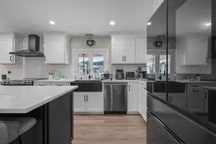 10 Topaz Ln, Dartmouth, MA 02747 - Photo 13